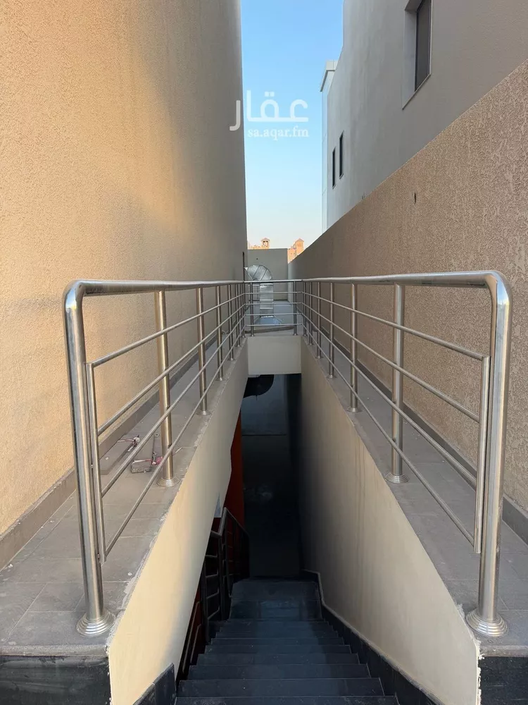 مكتب تجاري للإيجار في شارع الأمير خالد بن بندر بن عبدالعزيز, حي العارض, مدينة الرياض, منطقة الرياض 16