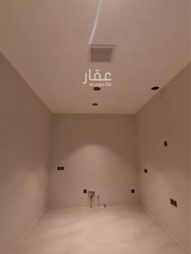 فيلا للبيع في شارع أبي عروة, حي المهدية, مدينة الرياض, منطقة الرياض صورة 3