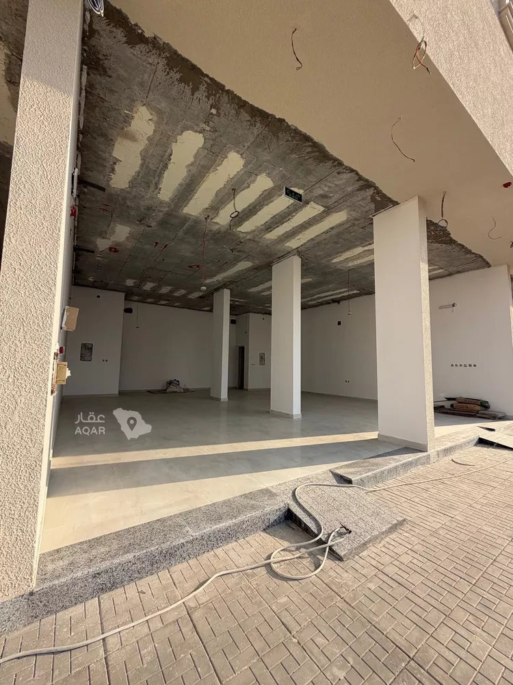 Shop for Rent in Riyadh Al Qirawan 5