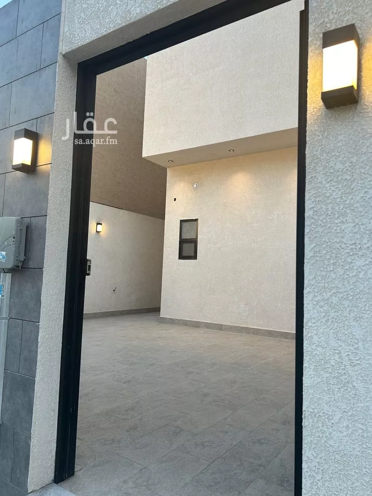 دور للبيع في شارع ربيعة بنت علي, حي العارض, مدينة الرياض, منطقة الرياض صورة 2