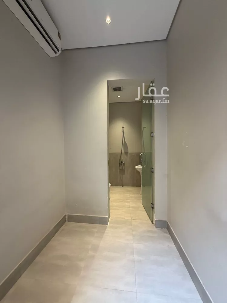 فيلا للإيجار في شارع الحمر, حي العارض, مدينة الرياض, منطقة الرياض 13