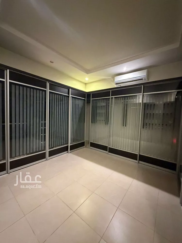 فيلا للإيجار في شارع عبدالعزيز بن عبدالمنعم, حي حطين, مدينة الرياض, منطقة الرياض 11