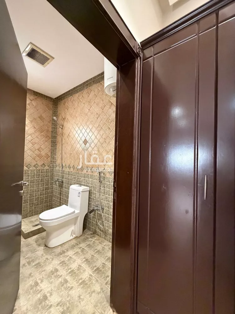 فيلا للإيجار في شارع شكيب أرسلان, حي حطين, مدينة الرياض, منطقة الرياض 22