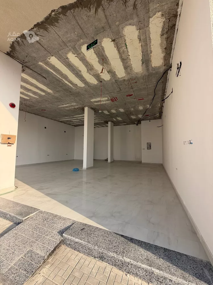 Shop for Rent in Riyadh Al Qirawan 6