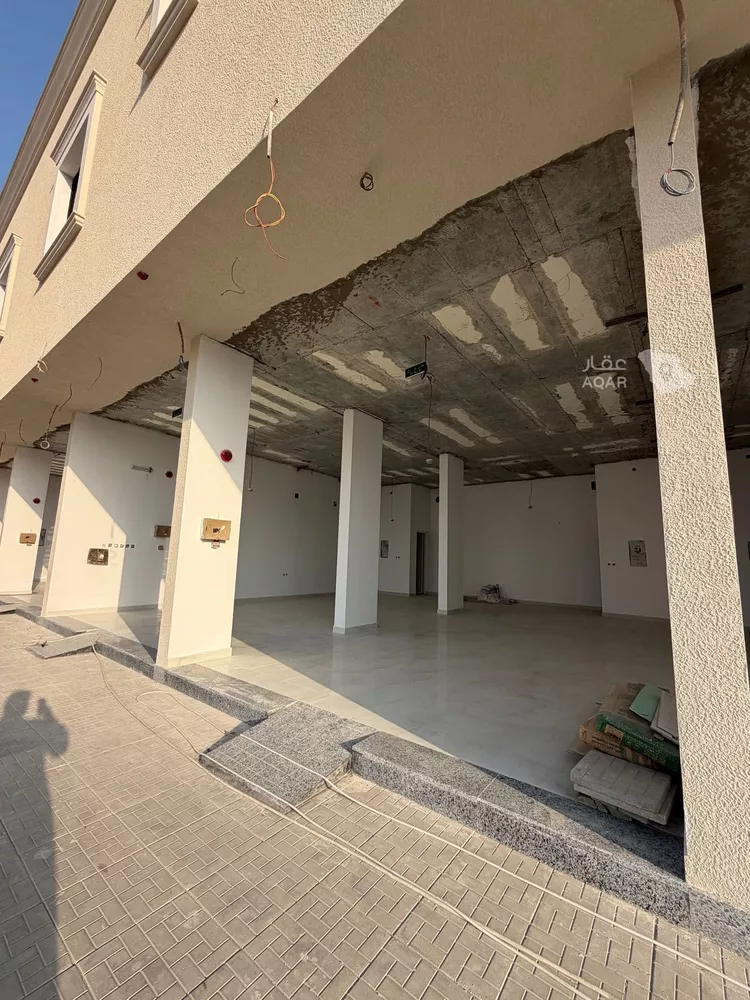 Shop for Rent in Riyadh Al Qirawan 4