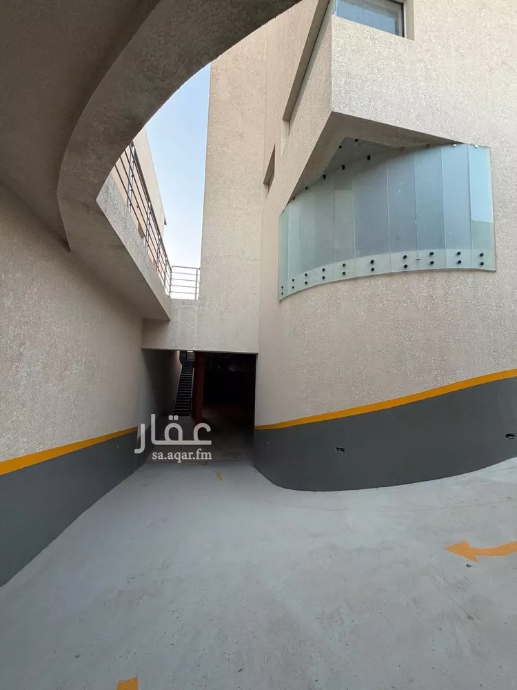 محل للإيجار في شارع الأمير خالد بن بندر بن عبدالعزيز, حي العارض, مدينة الرياض, منطقة الرياض 14