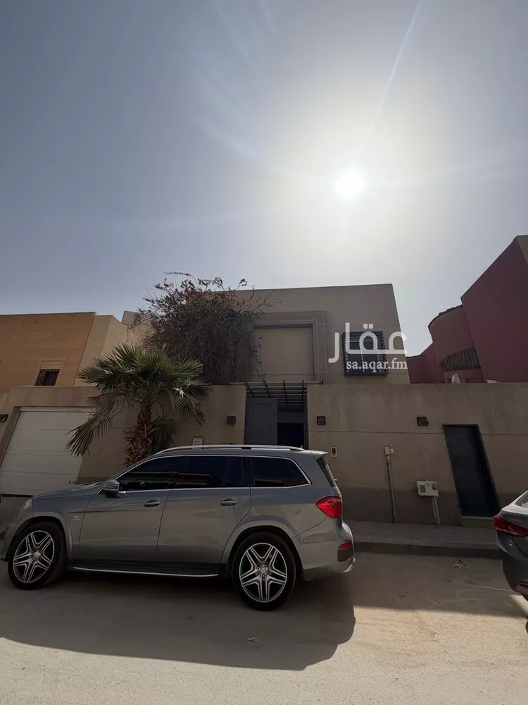 فيلا للبيع في شارع عبدالعزيز بن عبدالمنعم, حي حطين, مدينة الرياض, منطقة الرياض