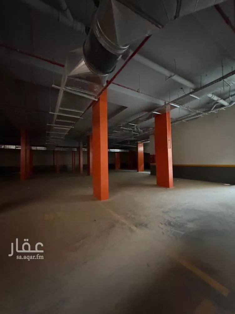 مكتب تجاري للإيجار في شارع الأمير خالد بن بندر بن عبدالعزيز, حي العارض, مدينة الرياض, منطقة الرياض 13