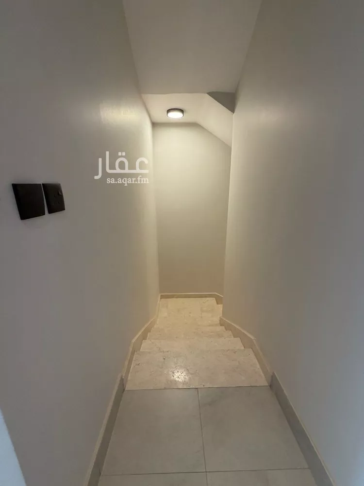 فيلا للبيع في شارع أبي عروة, حي المهدية, مدينة الرياض, منطقة الرياض 8