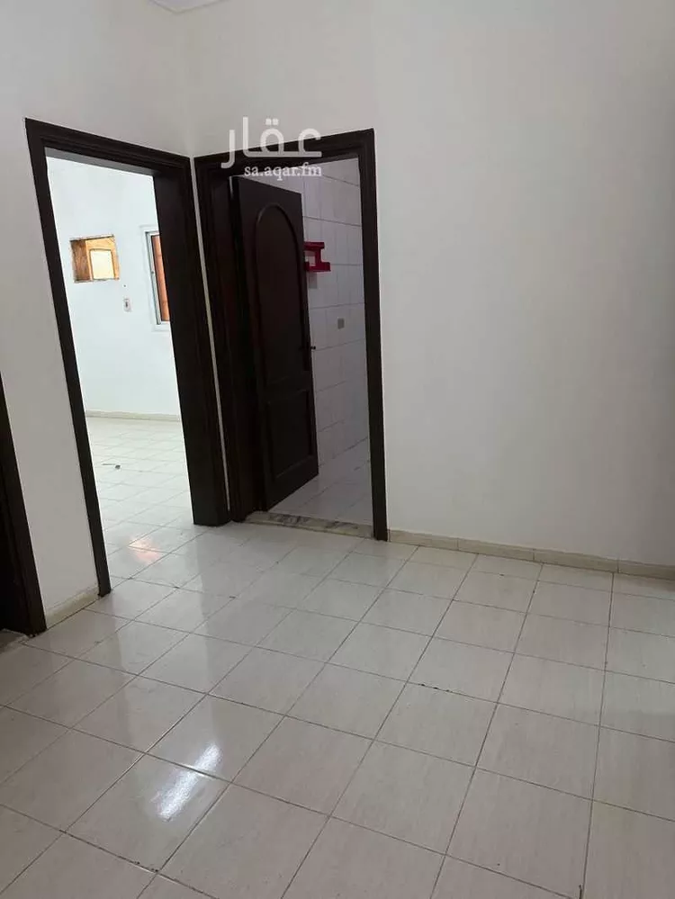 شقة للإيجار في شارع القائد, حي العزيزية, مدينة جدة, منطقة مكة المكرمة صورة 4