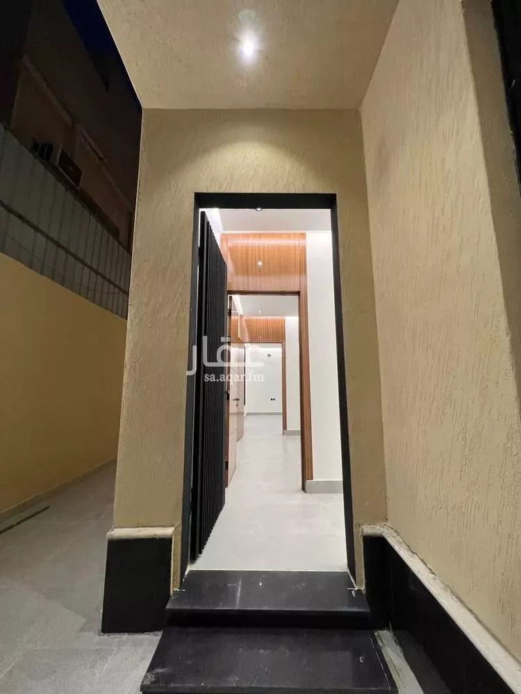 فيلا للبيع في شارع خارجة بن عمرو, حي النسيم الغربي, مدينة الرياض, منطقة الرياض صورة 3
