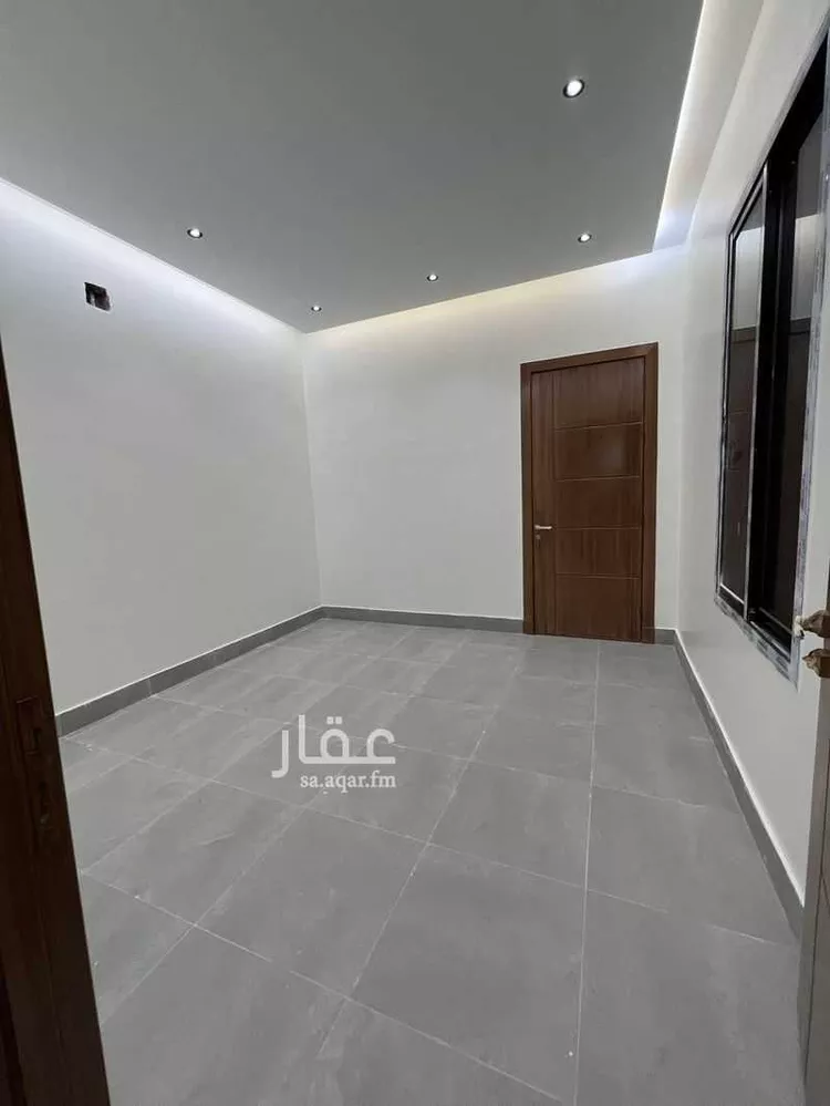 فيلا للبيع في شارع خارجة بن عمرو, حي النسيم الغربي, مدينة الرياض, منطقة الرياض صورة 3