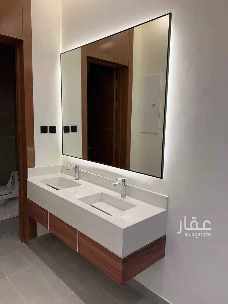 فيلا للبيع في شارع حجر بن يزيد, حي النسيم الغربي, مدينة الرياض, منطقة الرياض صورة 5