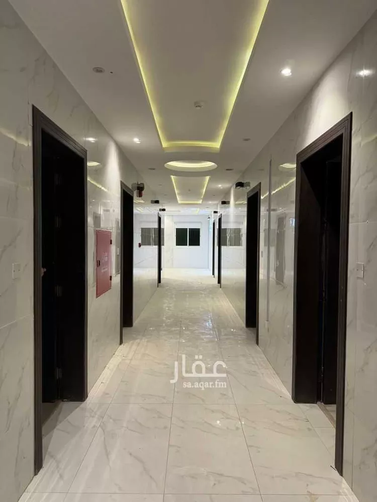 مكتب تجاري للإيجار في شارع طريق الامير محمد بن سعد بن عبد العزيز, حي الملقا, مدينة الرياض, منطقة الرياض صورة 3