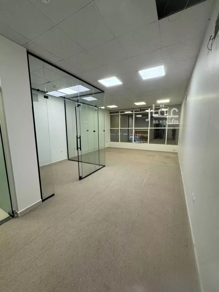مكتب تجاري للإيجار في شارع طريق الامير محمد بن سعد بن عبد العزيز, حي الملقا, مدينة الرياض, منطقة الرياض