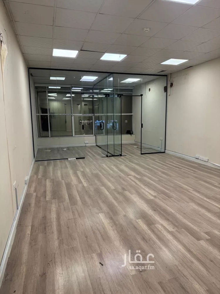 مكتب تجاري للإيجار في شارع طريق الامير محمد بن سعد بن عبد العزيز, حي الملقا, مدينة الرياض, منطقة الرياض صورة 3