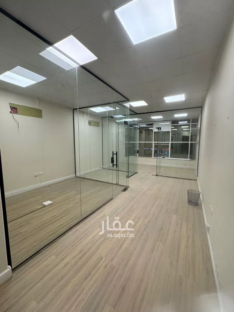 مكتب تجاري للإيجار في شارع طريق الامير محمد بن سعد بن عبد العزيز, حي الملقا, مدينة الرياض, منطقة الرياض صورة 4