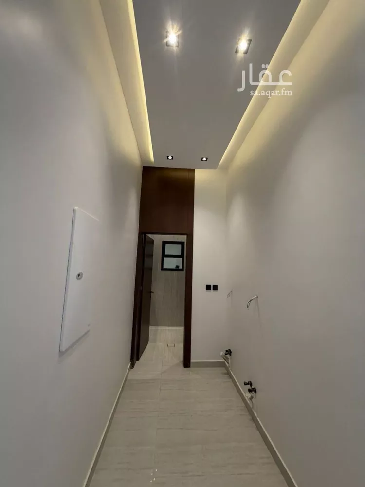 Floor for Sale in Riyadh Ash Sharq 7