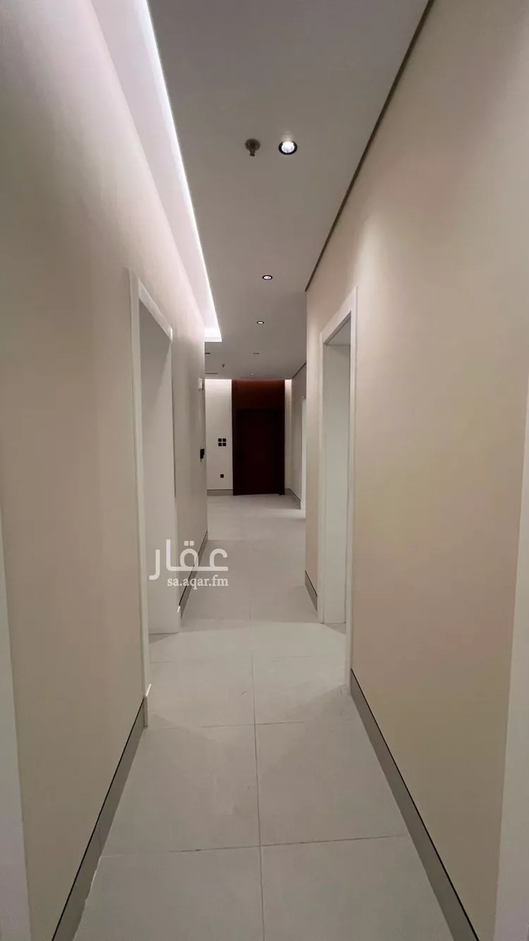 شقة للبيع في شارع المغيرة بن شعبة, حي الملك فهد, مدينة الرياض, منطقة الرياض 11