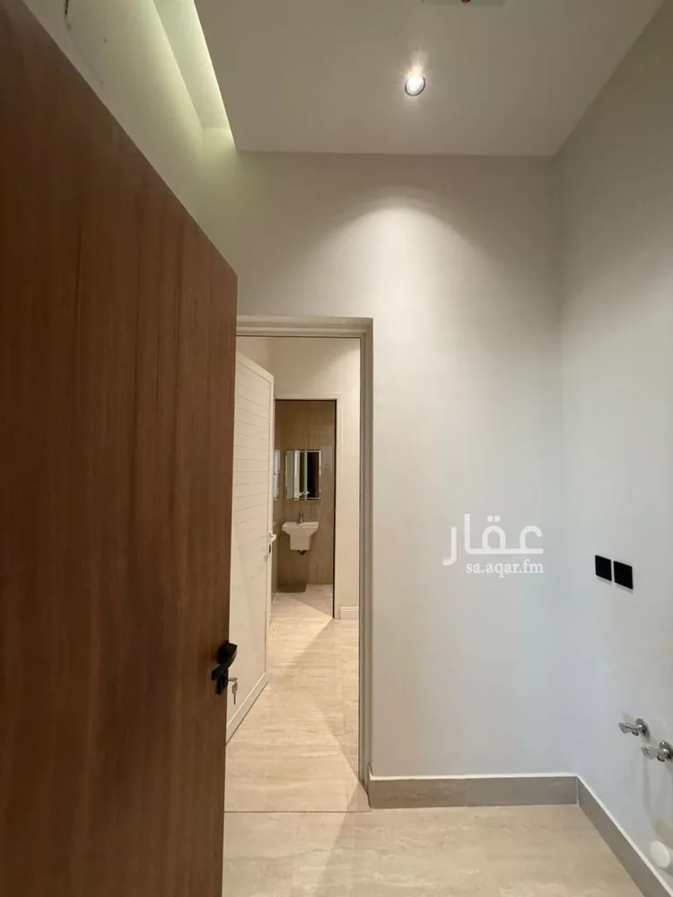 دور للبيع في شارع المنتصر, حي النرجس, مدينة الرياض, منطقة الرياض صورة 5