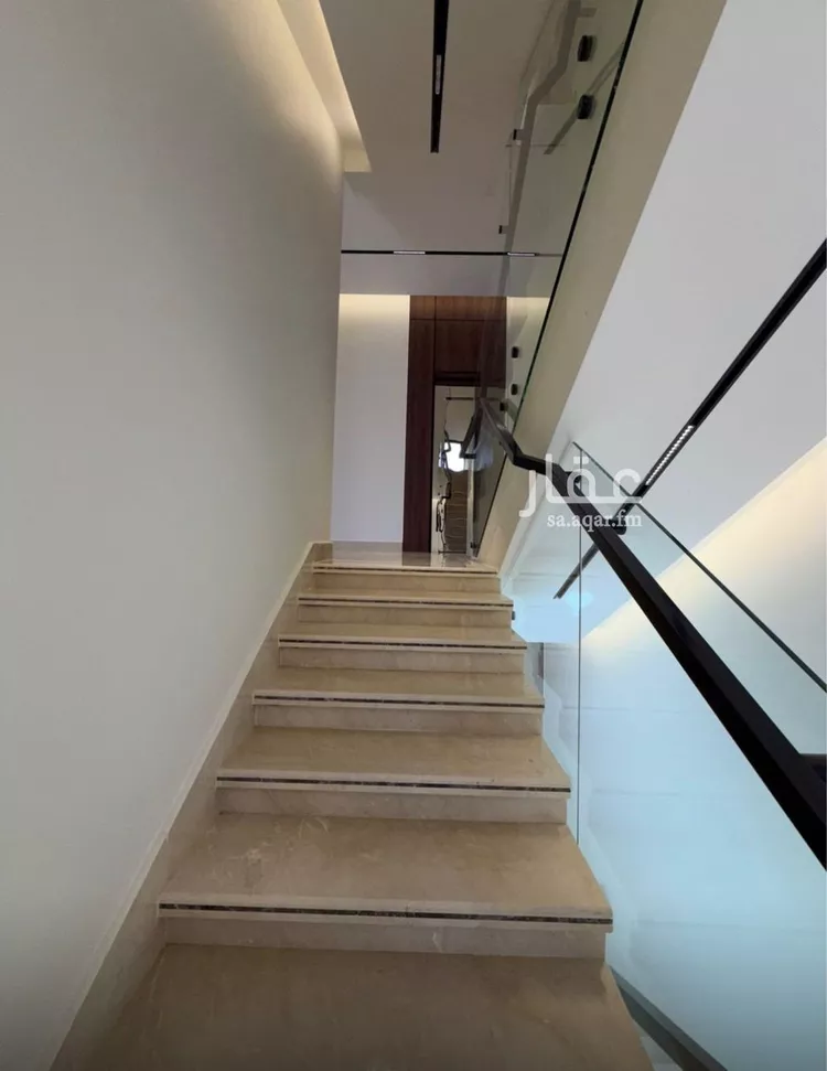 Floor for Sale in Riyadh An Narjis 7