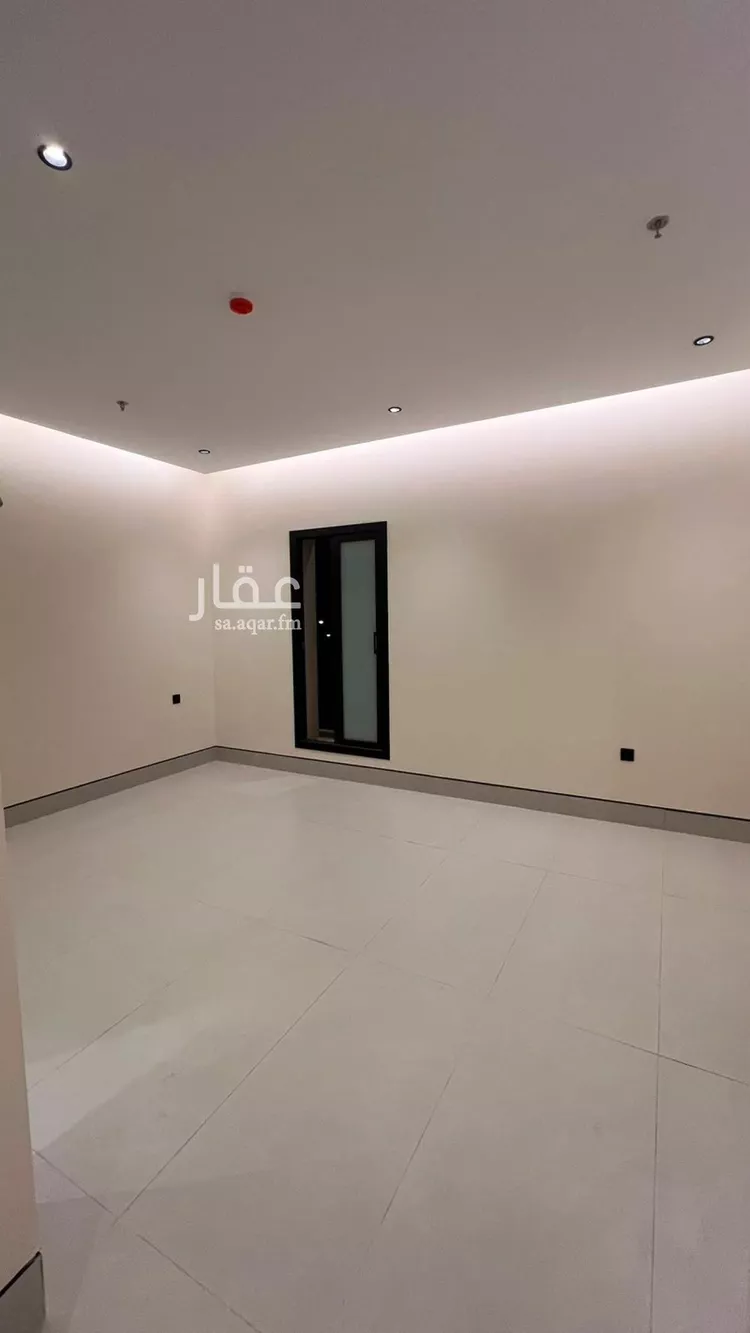 شقة للبيع في شارع المغيرة بن شعبة, حي الملك فهد, مدينة الرياض, منطقة الرياض 6