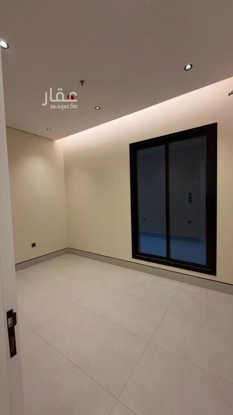 شقة للبيع في شارع هشام بن عبدالملك, حي الملك فهد, مدينة الرياض, منطقة الرياض صورة 2