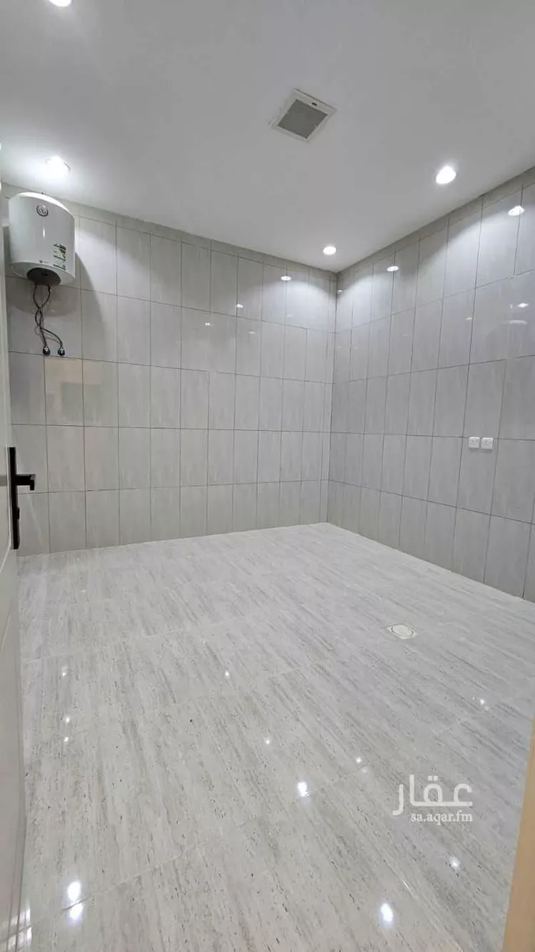عمارة للإيجار في شارع أسعد بن أحمد دهان, حي الرمال, مدينة الرياض, منطقة الرياض صورة 4