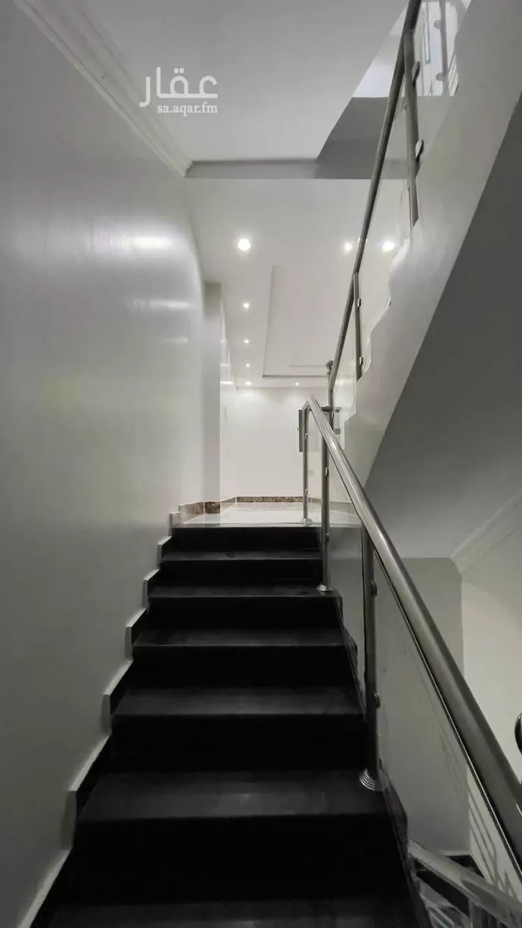 فيلا للإيجار في شارع احمد بن هارون, حي الرمال, مدينة الرياض, منطقة الرياض صورة 2