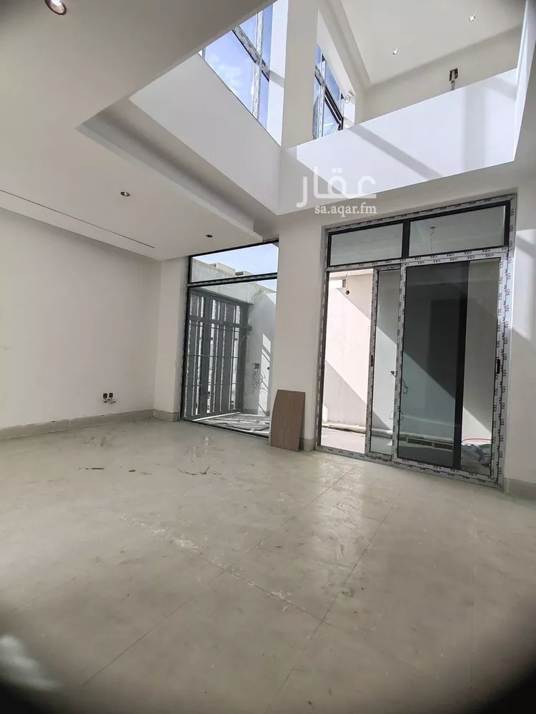 فيلا للبيع في شارع شمس الدين بن مسلم, حي العارض, مدينة الرياض, منطقة الرياض