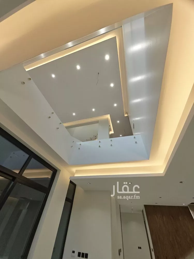 فيلا للبيع في شارع أحمد بن أبي الفتوح, حي العارض, مدينة الرياض, منطقة الرياض 9