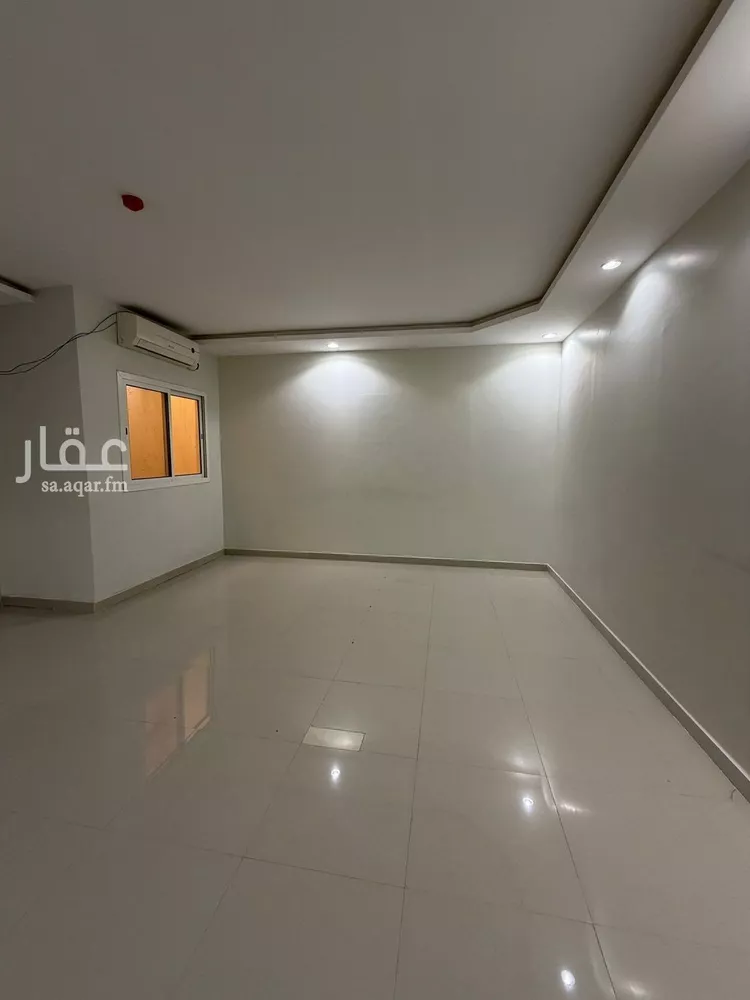 Commercial Office for Rent in Riyadh Tuwaiq صورة 2
