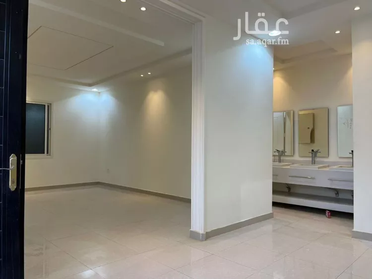 فيلا للبيع في شارع عمر بن نبيه, حي طويق, مدينة الرياض, منطقة الرياض صورة 3