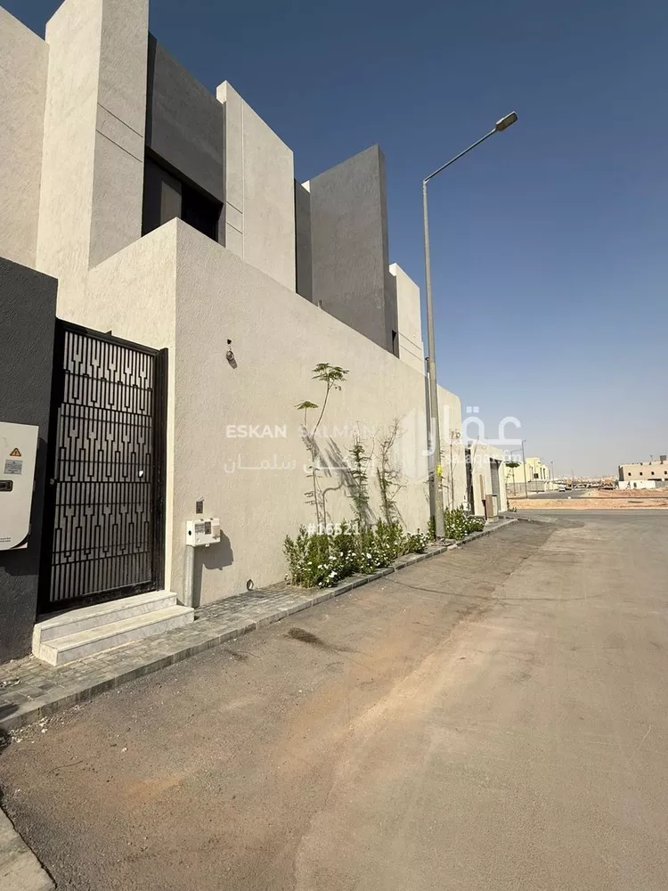 فيلا للبيع في شارع أبي الفضل الموفق, حي الرمال, مدينة الرياض, منطقة الرياض صورة 2