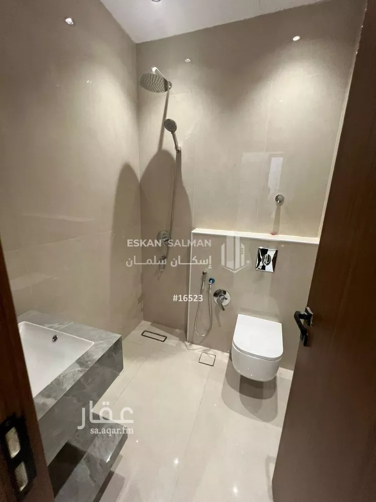 فيلا للبيع في شارع فالح ابن خفاف, حي الرمال, مدينة الرياض, منطقة الرياض صورة 3