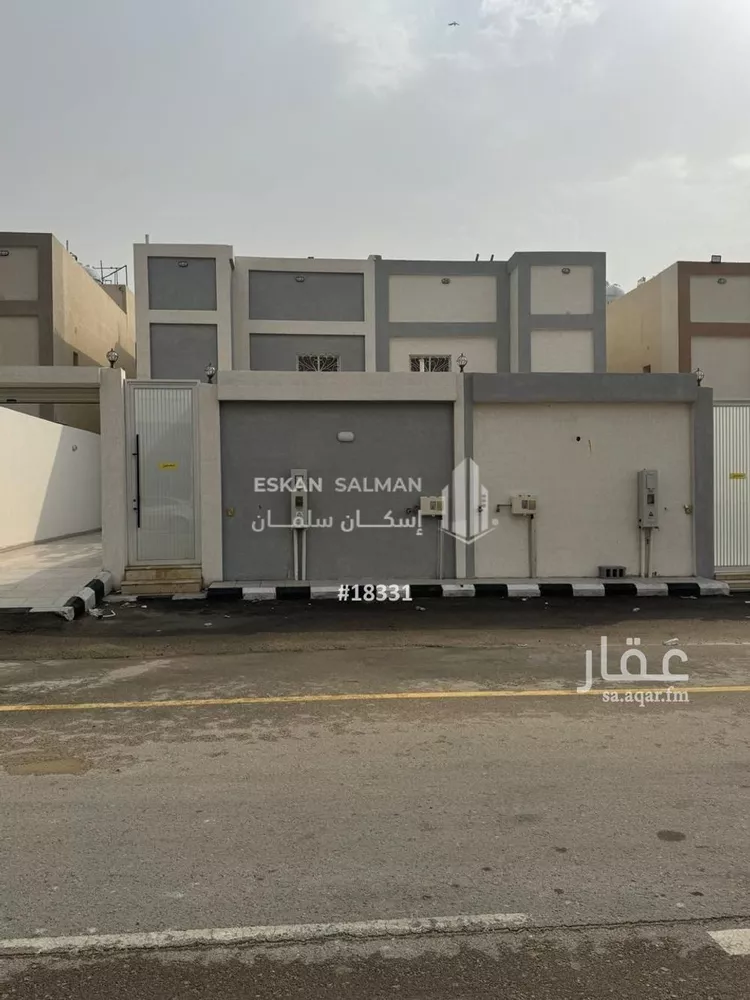 فيلا للبيع في شارع ابو الربيع بن الليث, حي المنار, مدينة الدمام, المنطقة الشرقية