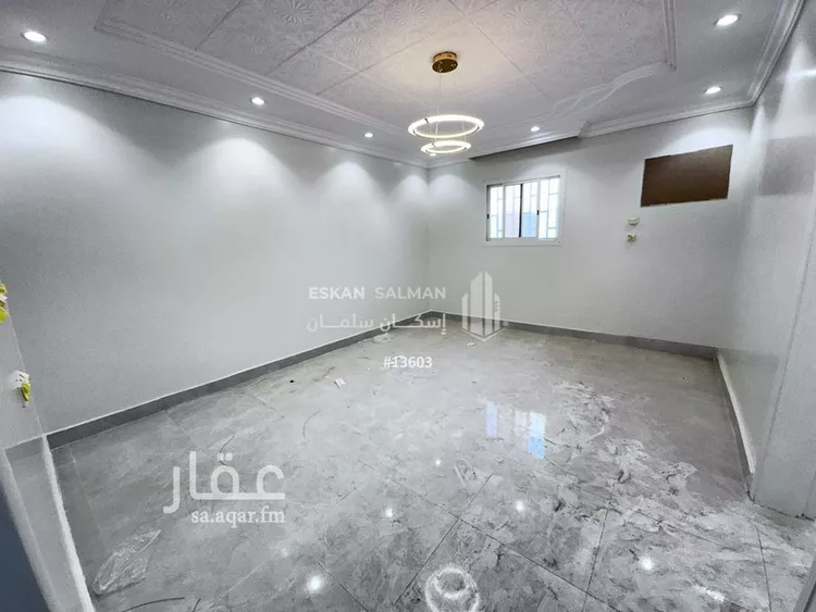 شقة للبيع في شارع يوسف بن المطهر, حي البوادي, مدينة تبوك, منطقة تبوك صورة 3