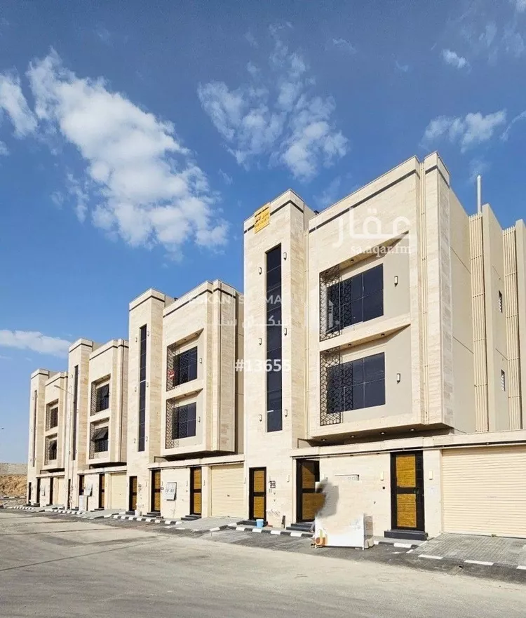شقة للبيع في شارع عمر الخردلي, حي الظرفة, مدينة خميس مشيط, منطقة عسير