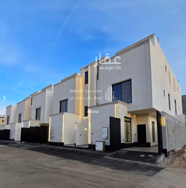 دور للبيع في شارع المحدار, حي المعيزيلة, مدينة الرياض, منطقة الرياض صورة 2