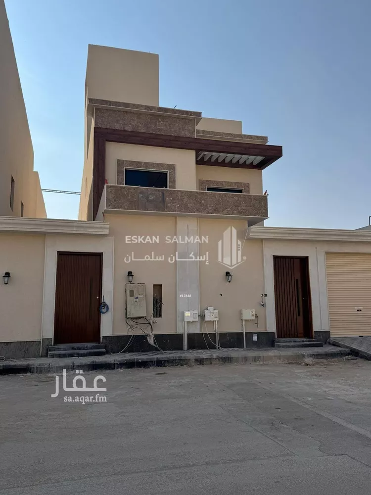 دور للبيع في شارع جبل المكبر, حي القادسية, مدينة الرياض, منطقة الرياض