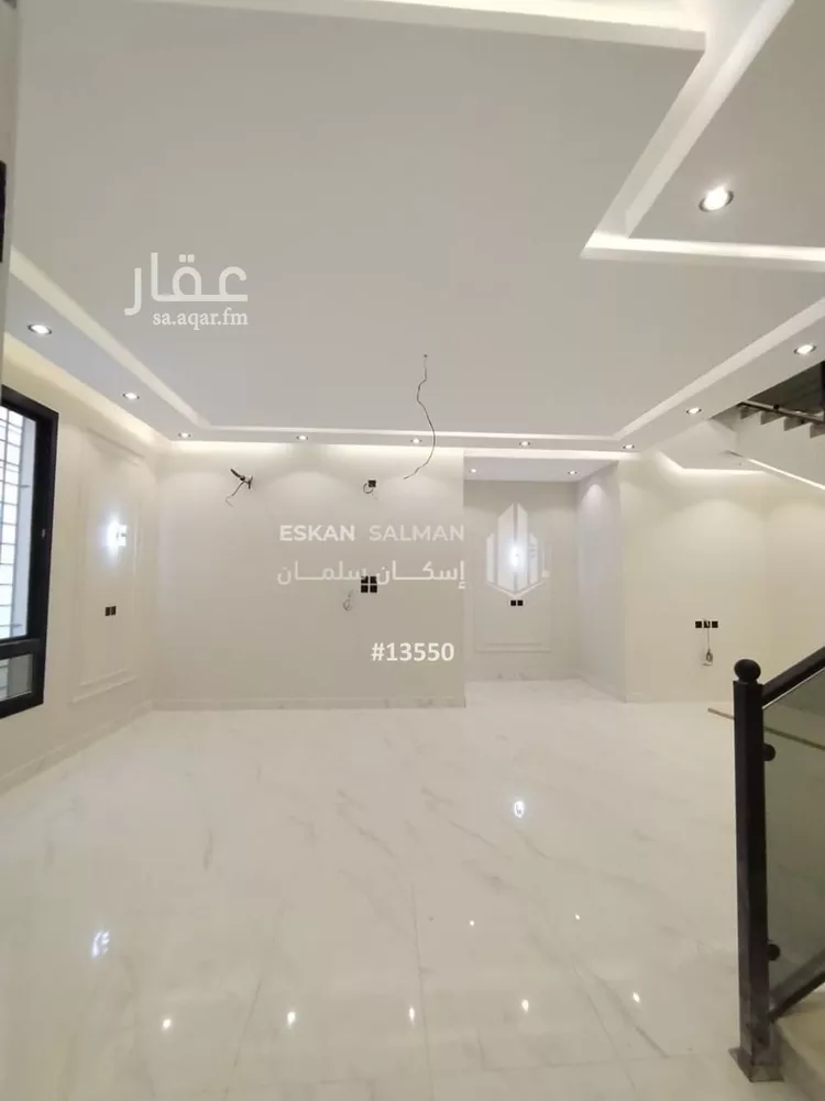 فيلا للبيع في شارع عبدالله ابن عقبة, حي الدفاع, مدينة المدينه المنوره, منطقة المدينة المنورة صورة 4