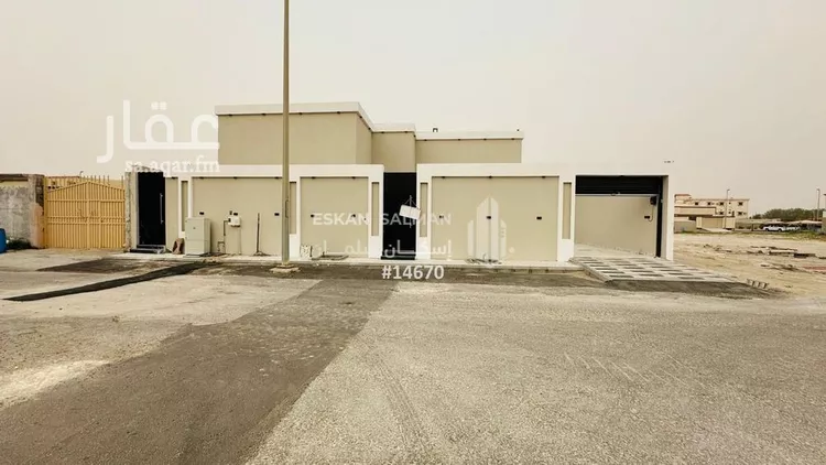 دور للبيع في شارع المصيف 116, حي المصيف, مدينة القطيف, المنطقة الشرقية