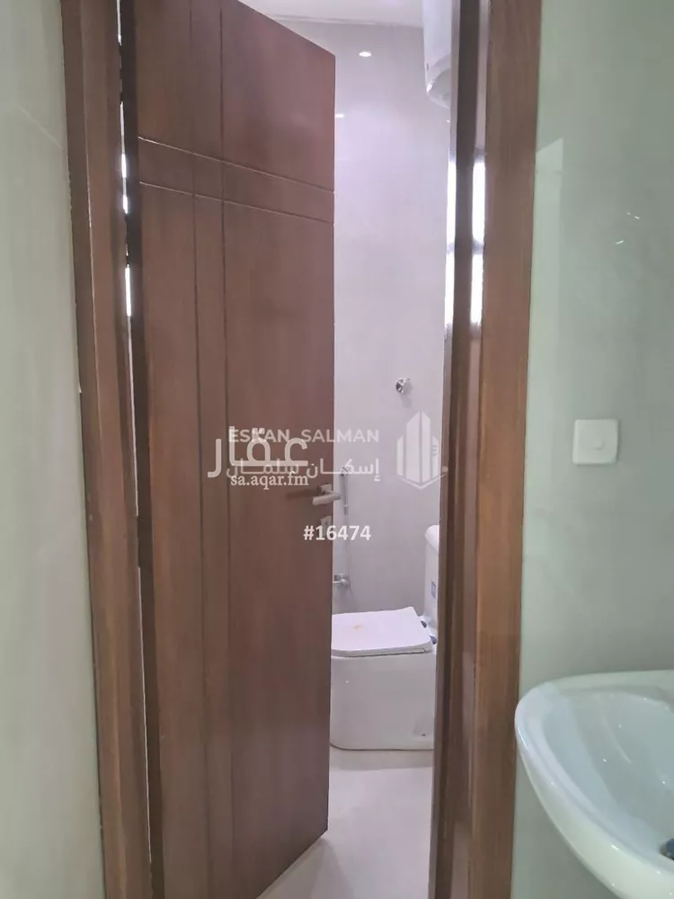 فيلا للبيع في شارع يوسف بن النحوي, حي العريجاء الغربي, مدينة الرياض, منطقة الرياض صورة 4