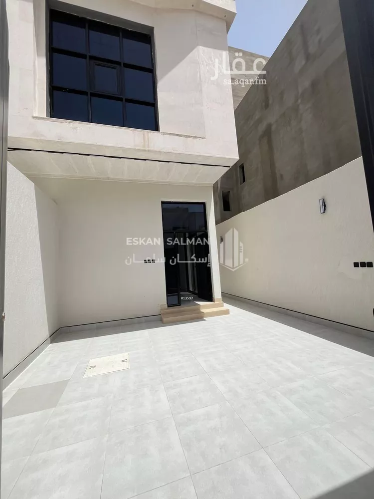 دور للبيع في شارع الضياء, حي الجنادرية, مدينة الرياض, منطقة الرياض صورة 3