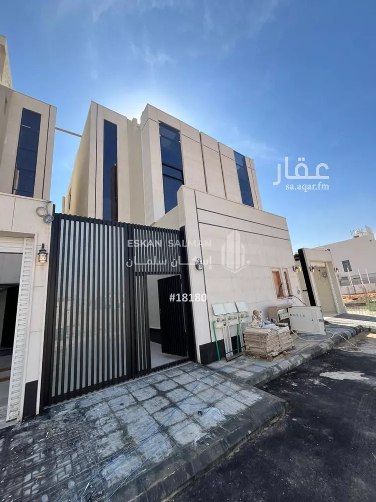 دور للبيع في شارع الماطري, حي المعيزيلة, مدينة الرياض, منطقة الرياض صورة 2