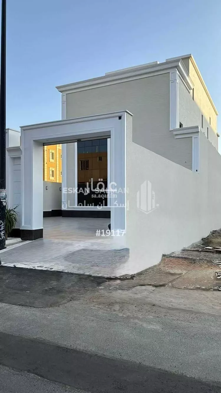 فيلا للبيع في شارع شط القاعة, حي الغدير, مدينة أبها, منطقة عسير صورة 2