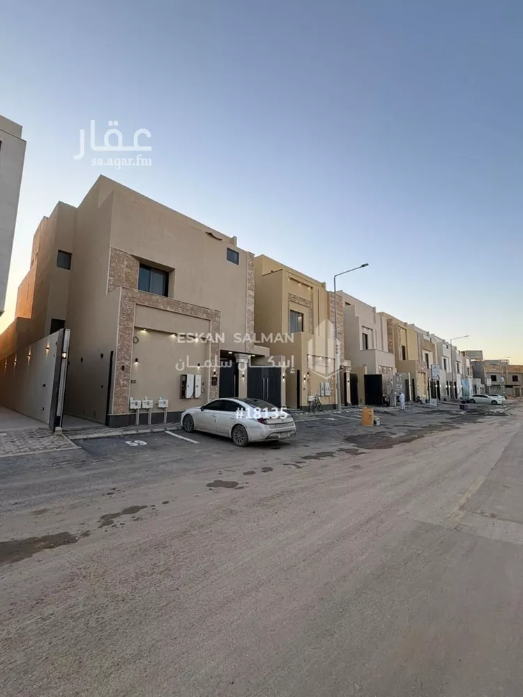 دور للبيع في شارع رقم 141, حي الجنادرية, مدينة الرياض, منطقة الرياض صورة 2