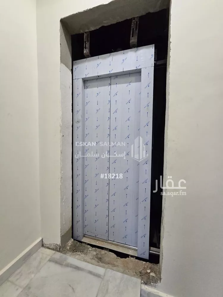 دور للبيع في شارع المحدار, حي المعيزيلة, مدينة الرياض, منطقة الرياض صورة 4