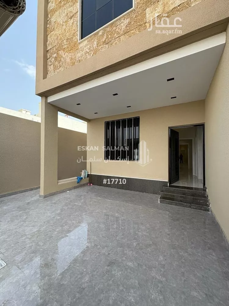 دور للبيع في شارع 35 المطار, حي المطار, مدينة أبها, منطقة عسير صورة 3