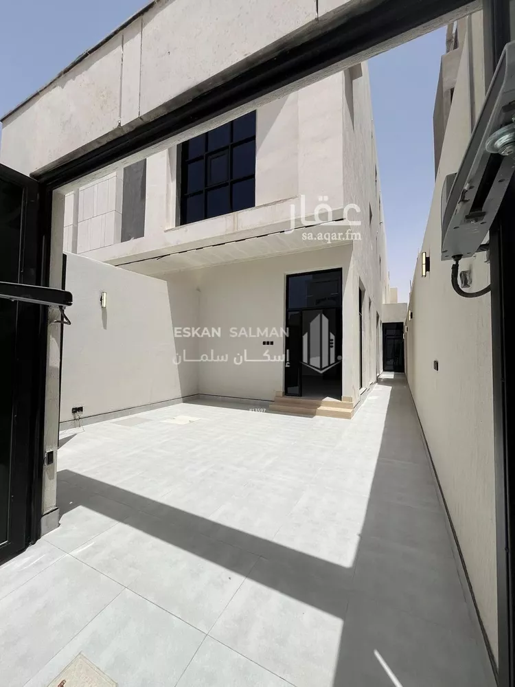 دور للبيع في شارع الضياء, حي الجنادرية, مدينة الرياض, منطقة الرياض صورة 2